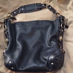 Coach Black Leather Shoulder Bag The dimensions 12in × 12in